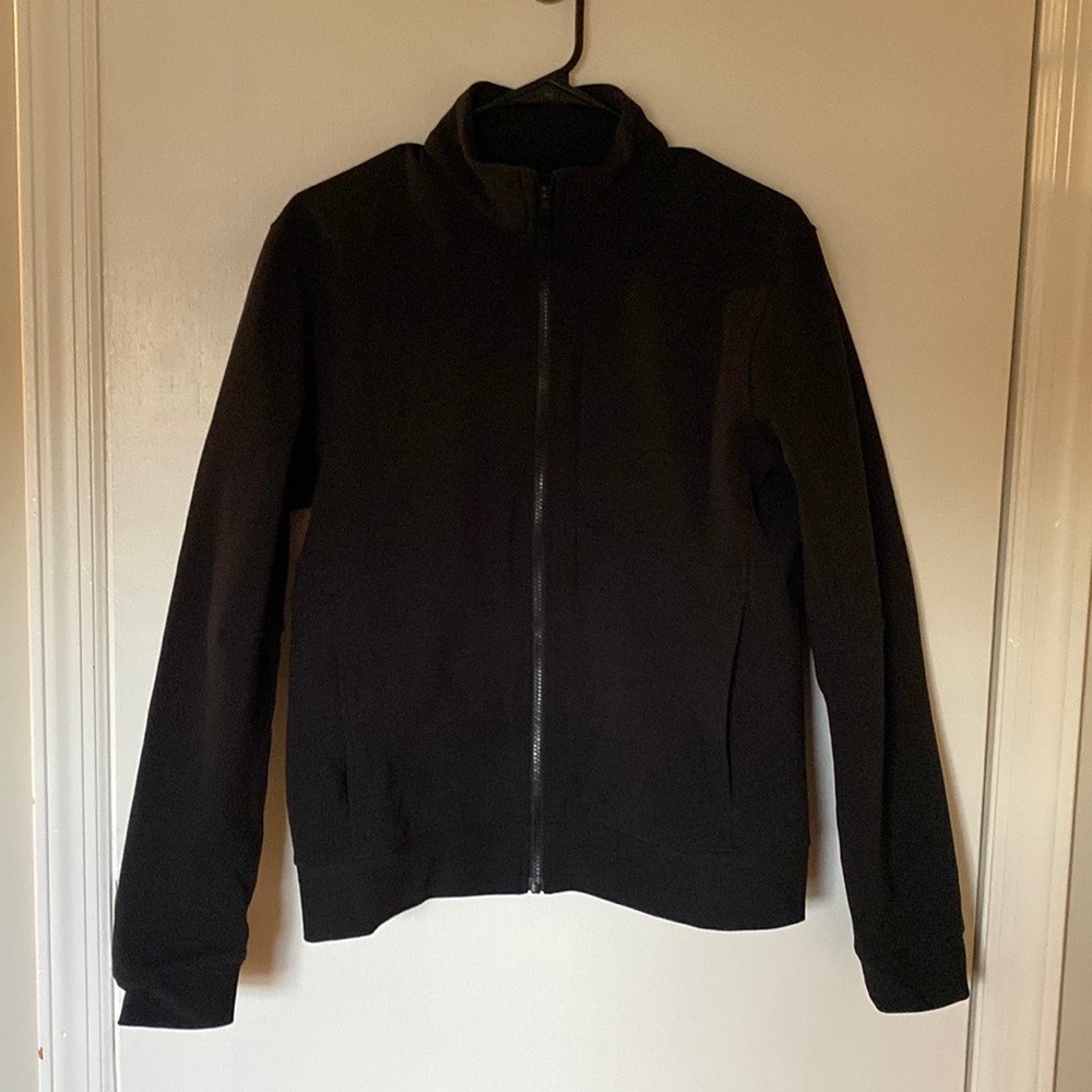 Lululemon Men’s Black Jacket